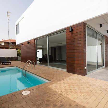 فيلا Modern 2Br House - Private Pool - Parking San Bartolomé المظهر الخارجي الصورة